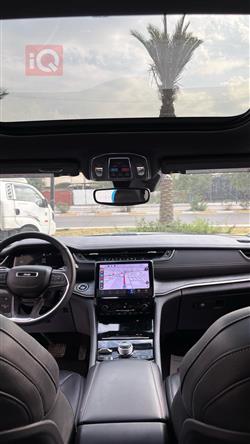 جیپ گراند شیرۆکی